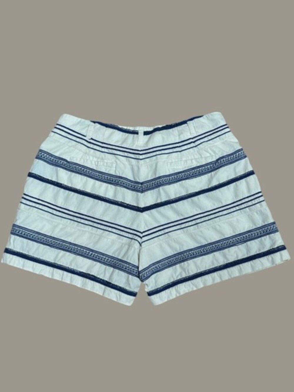 J.McLaughlin Blue White Embroidered Striped Shorts Resort Preppy Mid Rise Size 4 - Picture 4 of 9